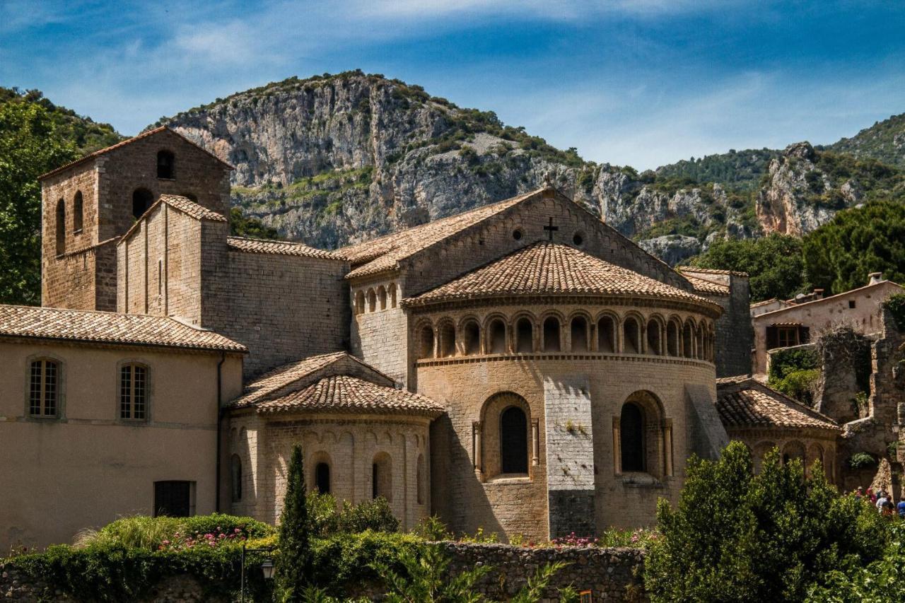 Domaine Maxxim Hotel Clermont-l'Herault Exterior photo