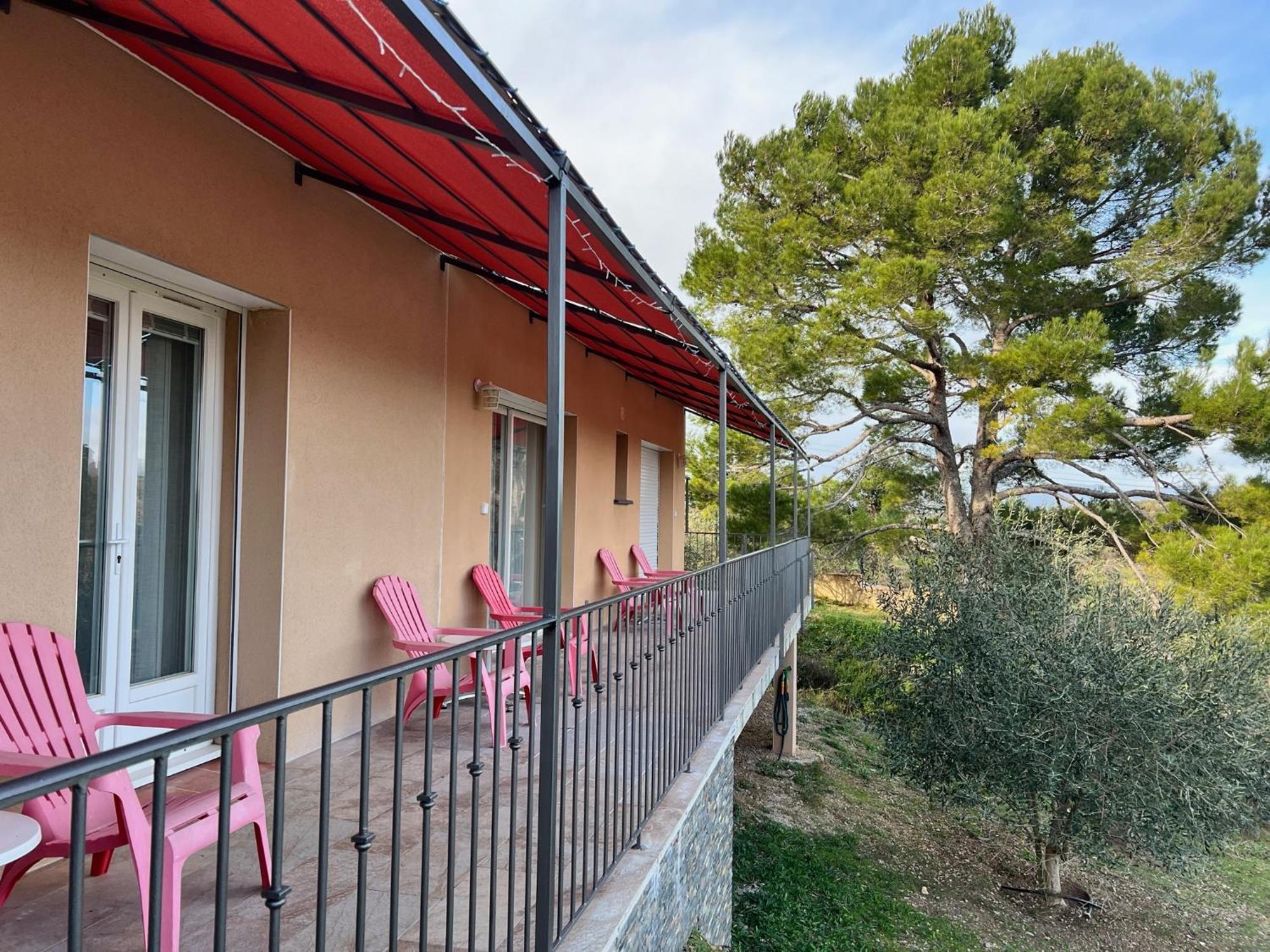 Domaine Maxxim Hotel Clermont-l'Herault Exterior photo